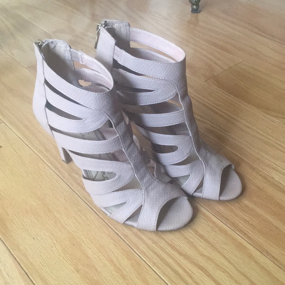 Nude Jessica Simpson Zip up Heels